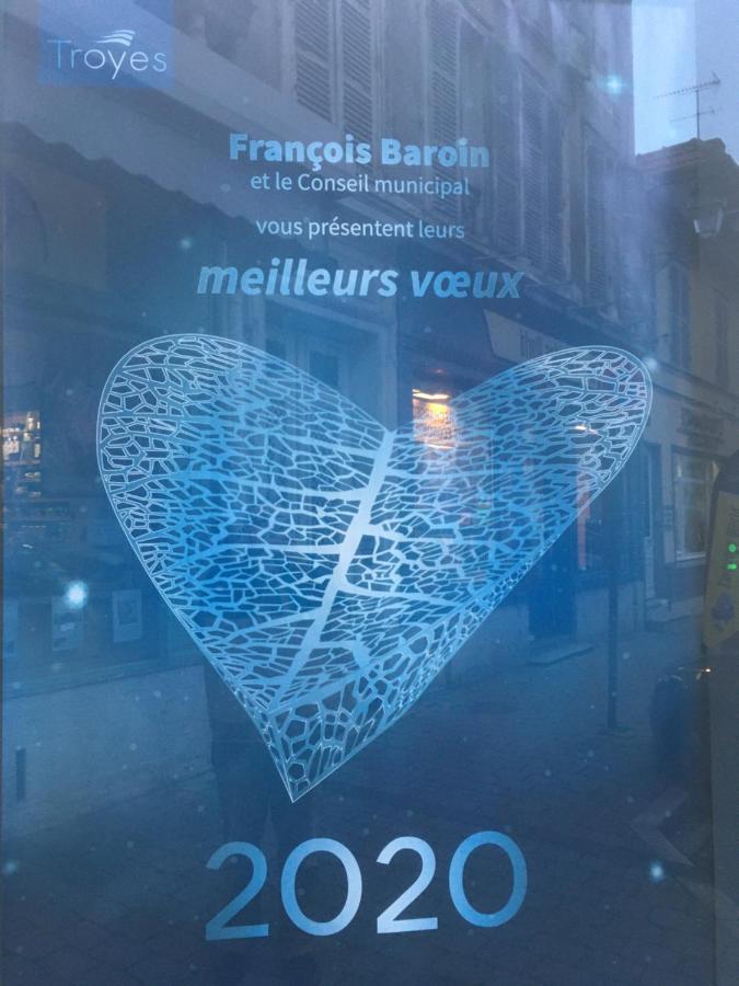 Papillons De Nuit Champagne Troyes Apartman Kültér fotó